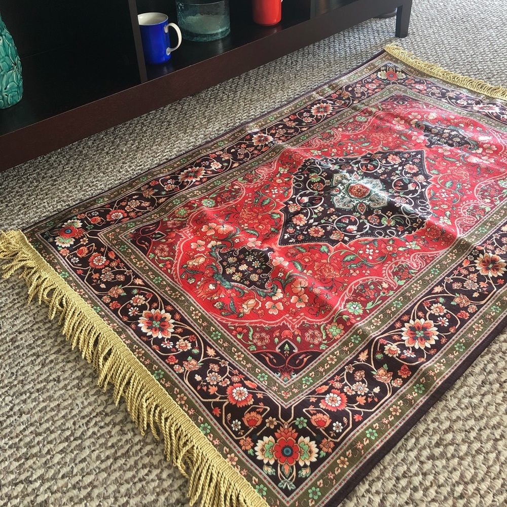 *WHOLESALE* 8 x %100 Stylish Turkish Silk Carpets